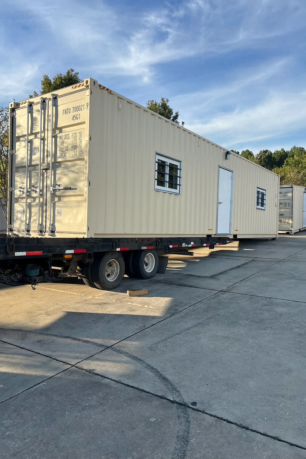 40ft mobile office container delivered to Covington, LA jobsite